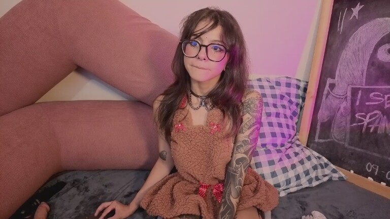 Gaia33's Streamate show and profile