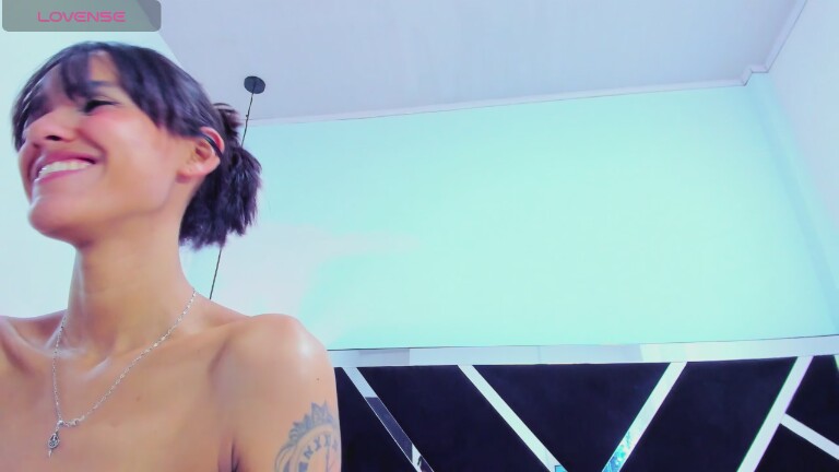 iisabellanoa's Streamate show and profile