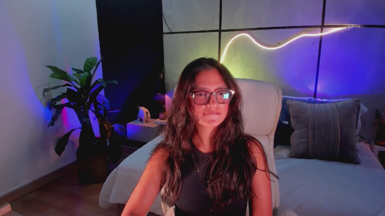 EmiilyMazzon's Streamate show and profile