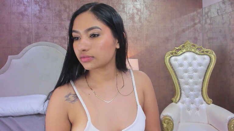 KhloeWonders's Streamate show and profile