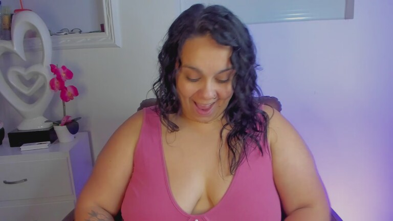 Nina_Lisboah's Streamate show and profile