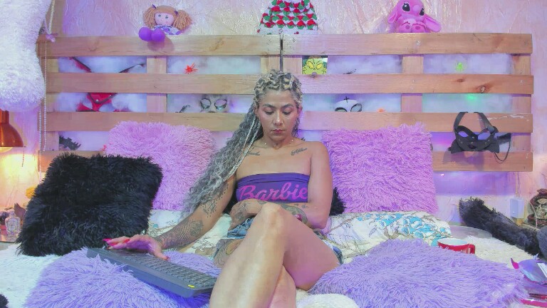 AmbeerLie's Streamate show and profile