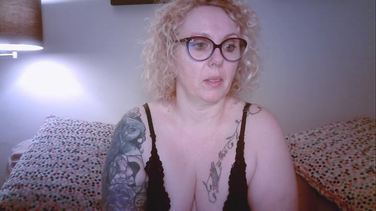 OrlaFox's Streamate show and profile
