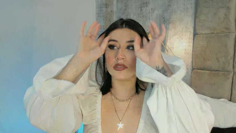 Ginebra_Belucci's Streamate show and profile