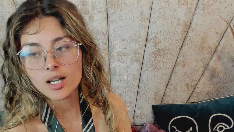 IamAbbi's Streamate show and profile