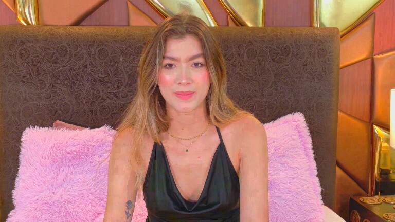 LauraFord's Streamate show and profile