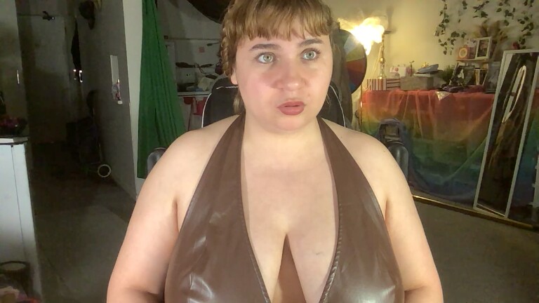 Bustyprincessleila's Streamate show and profile