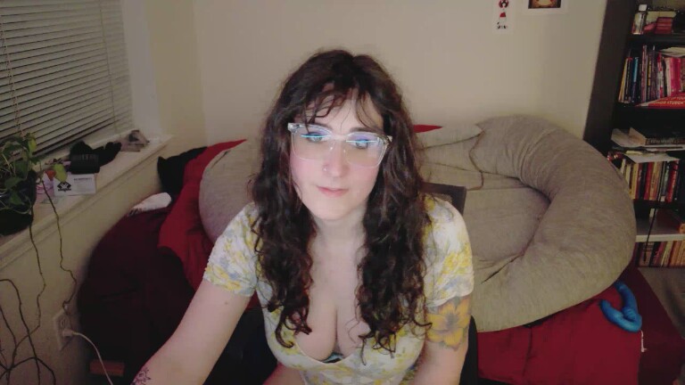 AdaraStray's Streamate show and profile