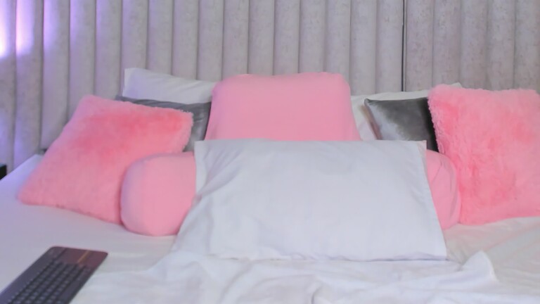 VenusMillan's Streamate show and profile