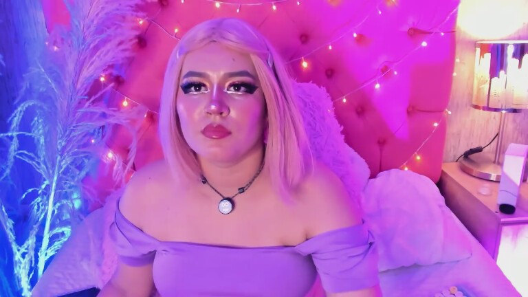 SakuraDilucas's Streamate show and profile