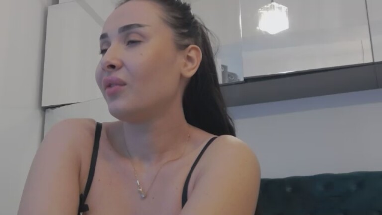 SelenaDivax's Streamate show and profile