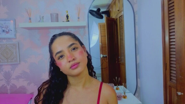 Emmaa_Thompsoon's Streamate show and profile