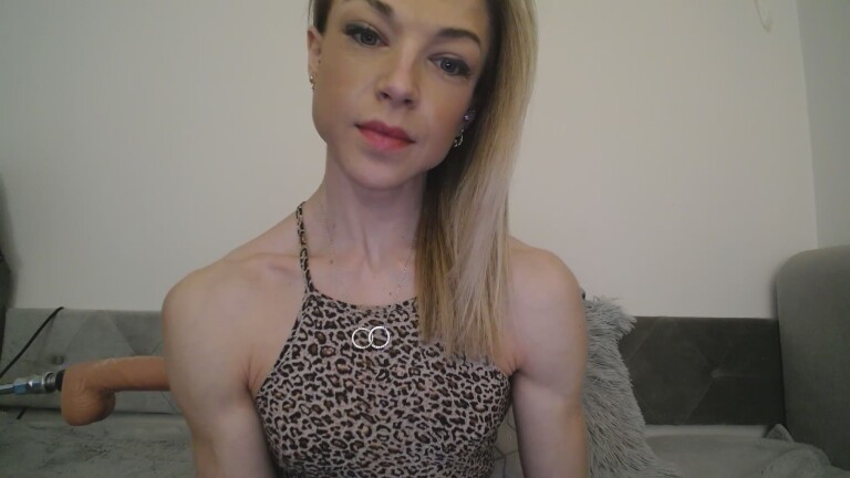 British_EmJess's Streamate show and profile