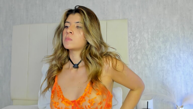 ValentinaCastillo's Streamate show and profile