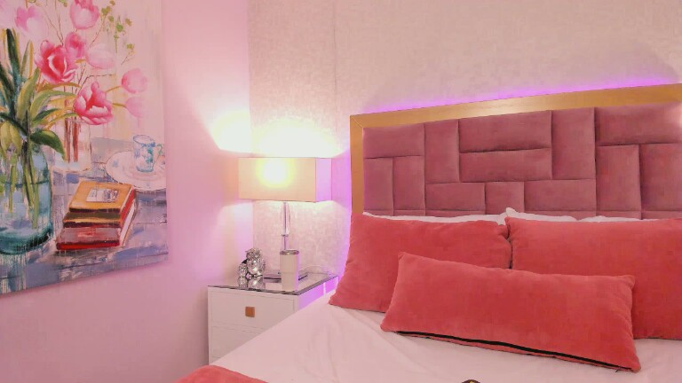 AnnieAdaams's Streamate show and profile