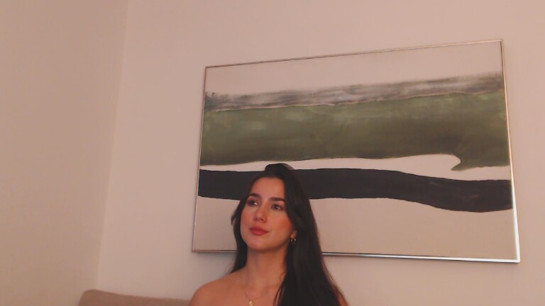 NiaMinogue's Streamate show and profile