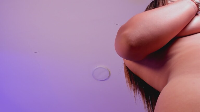 Liillyortiiz's Streamate show and profile