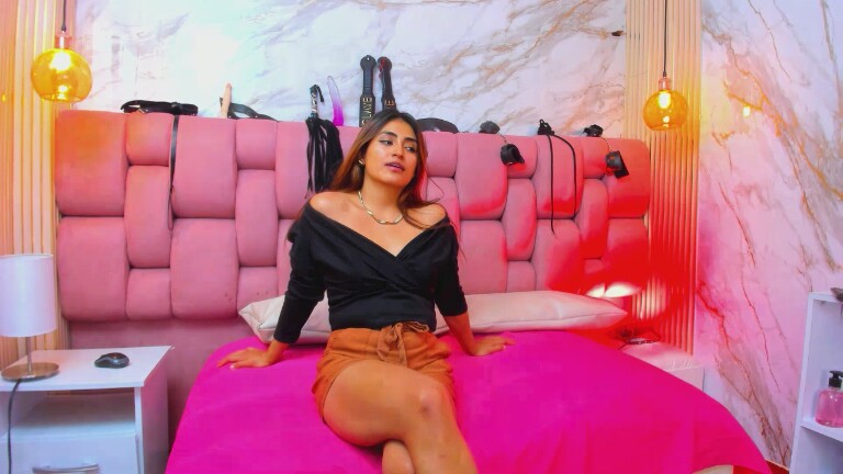 SWEETPUNISHMENT's Streamate show and profile