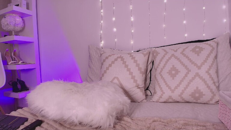 GabrielaCollin's Streamate show and profile