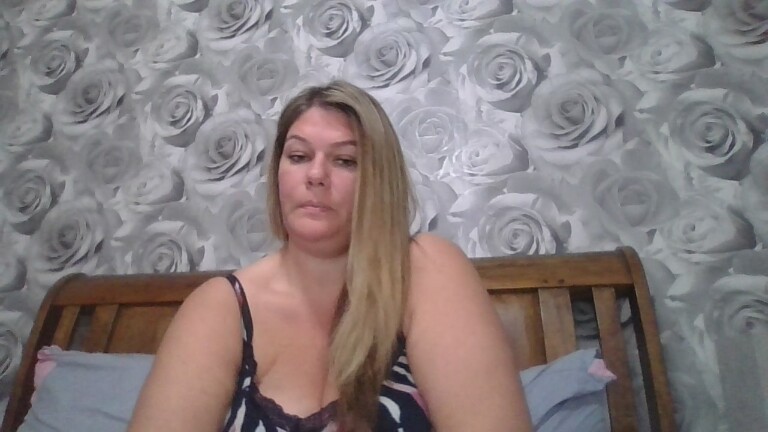 BabyCakesUK's Streamate show and profile