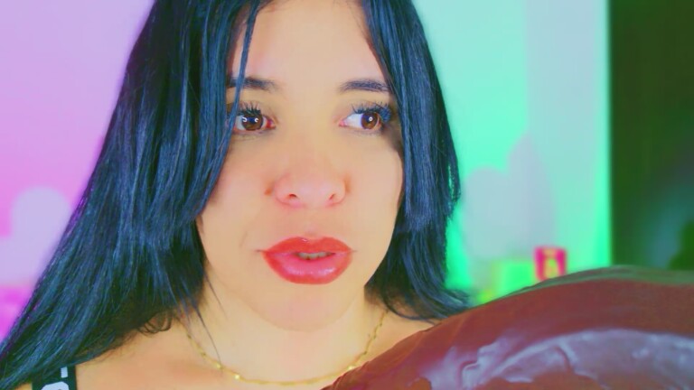 CharlootteEvans's Streamate show and profile