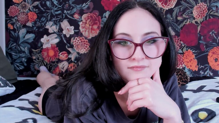 KatieLenore's Streamate show and profile