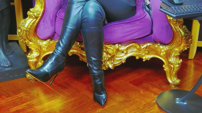 LaraMaeve's Streamate show and profile