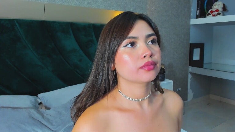 AlexandraLopez's Streamate show and profile