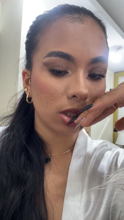 LiaSinclair's Streamate show and profile