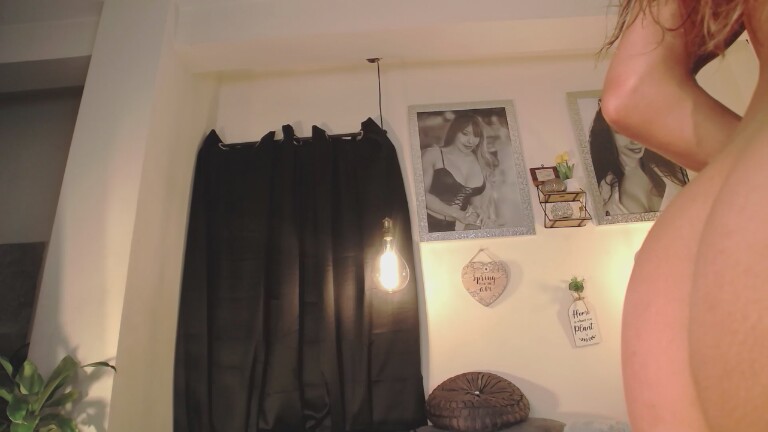 SelenaRossi's Streamate show and profile