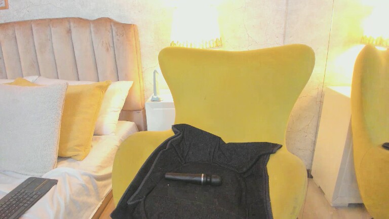 AriBelle's Streamate show and profile