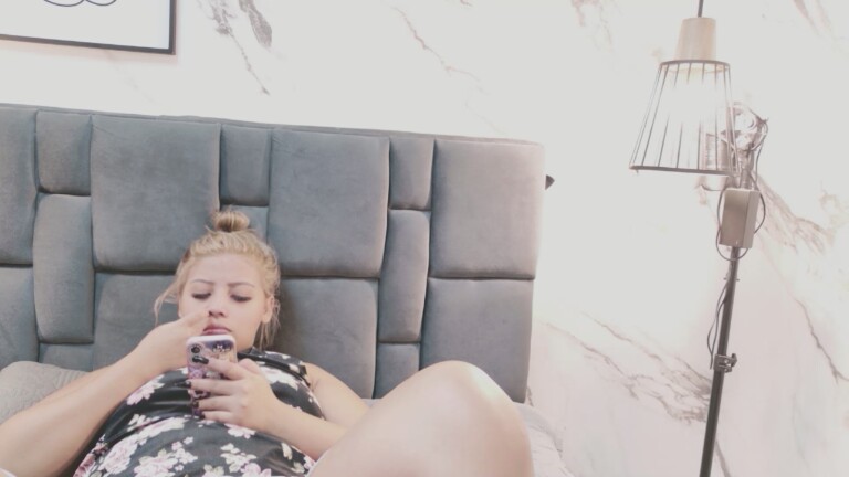 Tinie_Sofiaa's Streamate show and profile