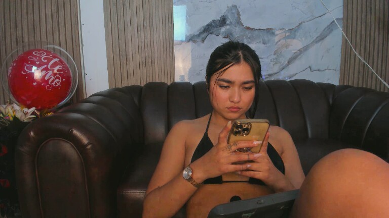 Mia_Ferreer's Streamate show and profile