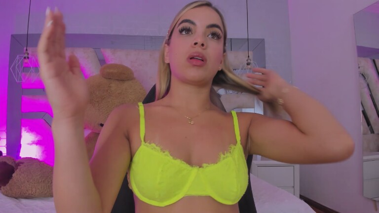 emily_helen's Streamate show and profile