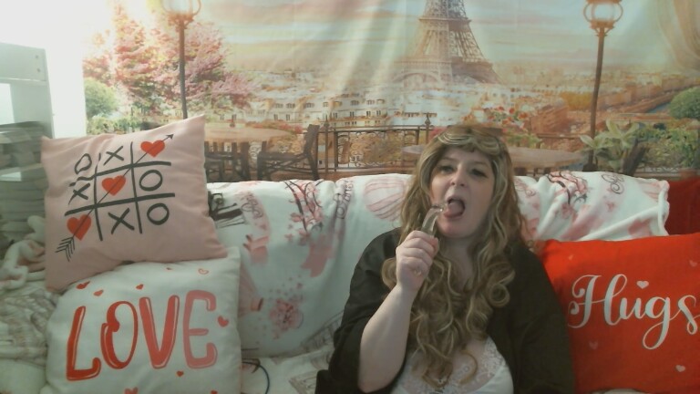 lovehollyann's Streamate show and profile