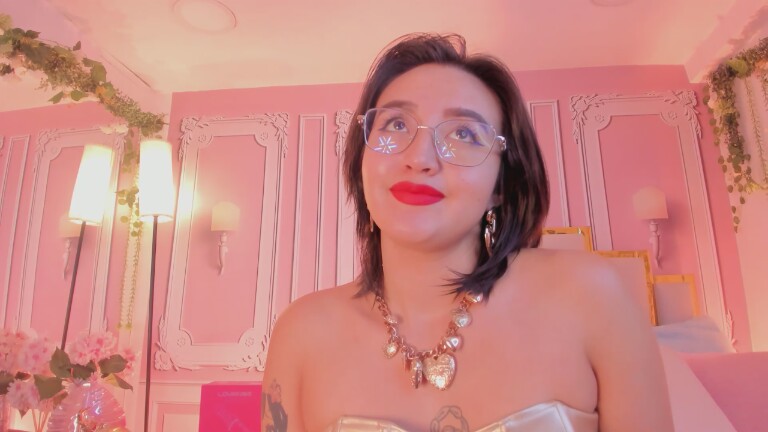 NaraSuarez's Streamate show and profile