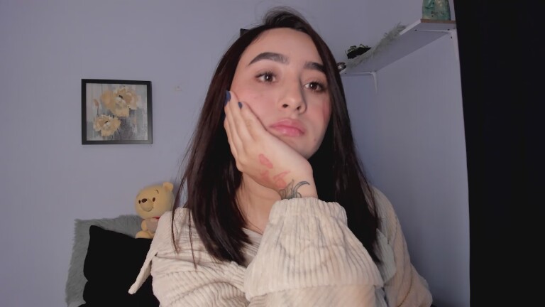 RoseHoldenn's Streamate show and profile