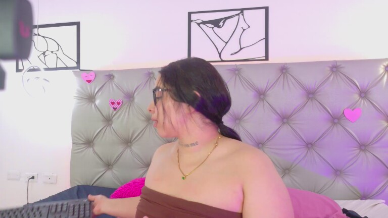 ValeryRoosexx's Streamate show and profile