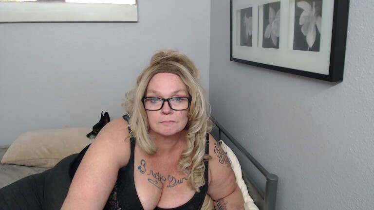 BoujeeNBratty's Streamate show and profile