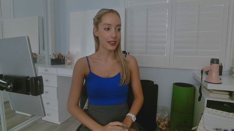 daynaknight702's Streamate show and profile