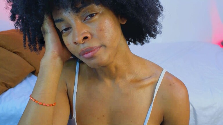 kriss_reyes's Streamate show and profile