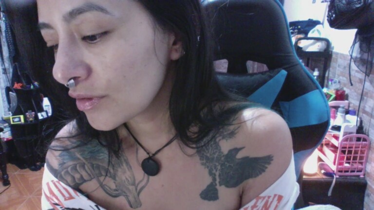 AngelaQuen's Streamate show and profile