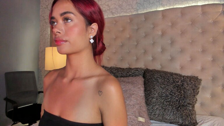 Alanna_Blakes's Streamate show and profile