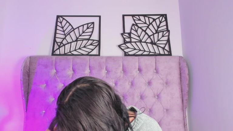 kazumiii's Streamate show and profile