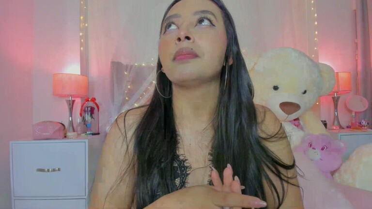 AlexandraWinterr's Streamate show and profile