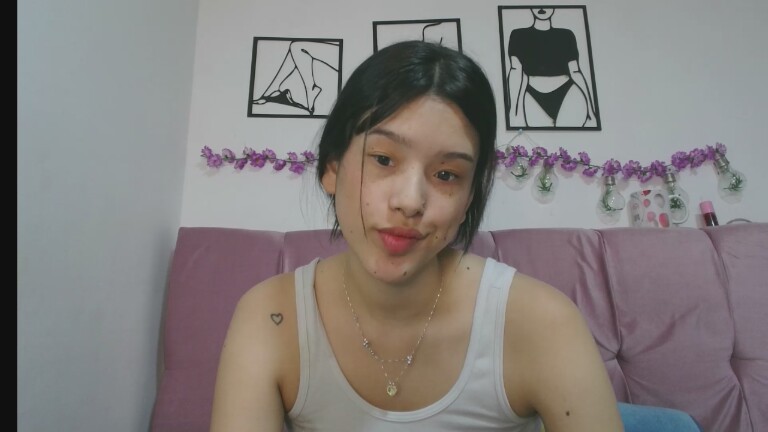 ZakuraPrincess's Streamate show and profile