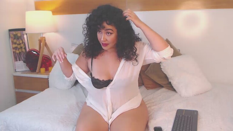 SeleneRisso's Streamate show and profile