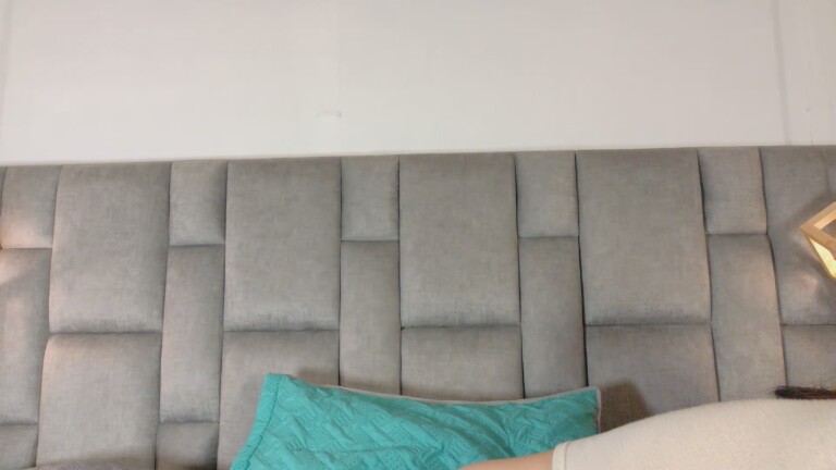 Isabella_Stewart's Streamate show and profile