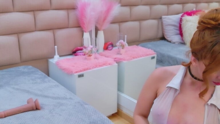 EstefaniaHansen's Streamate show and profile