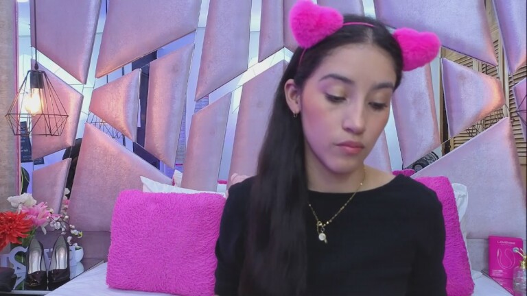 AbbyBenet's Streamate show and profile